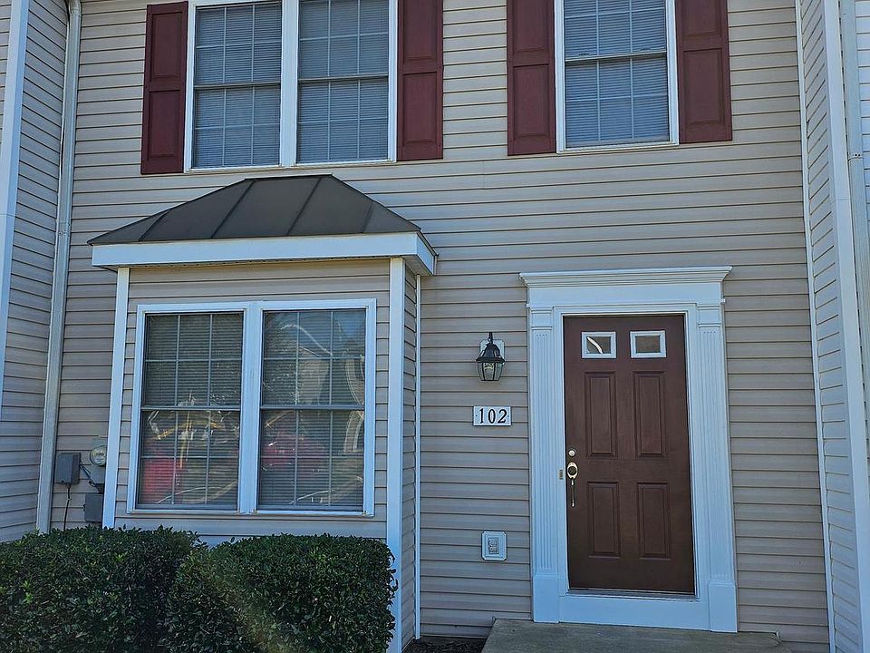 1st image of 102 Baybreeze Ct
