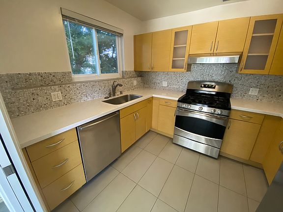 5th image of 10655 Wilshire Blvd #15981559