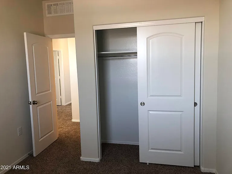 3702 N 307th Dr — Photo 31