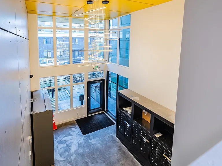 TOD Apartments — Photo 9
