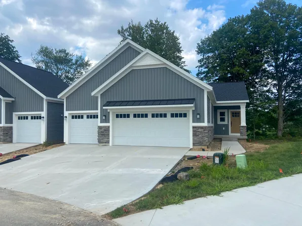 2581 Ravines Trail Dr SW, Byron Center, MI 49315