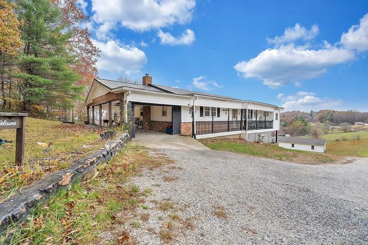 446 Macks Mountain Rd NW photo 1