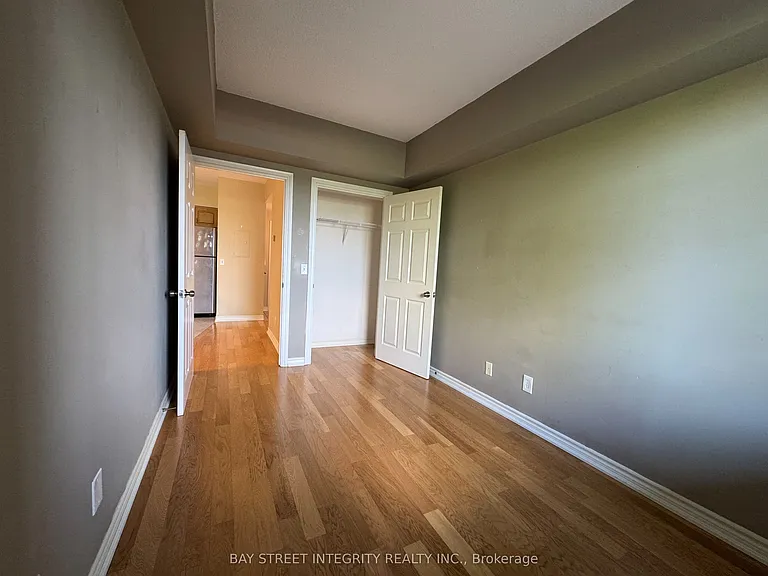 47 Caroline St N #402 — Photo 11