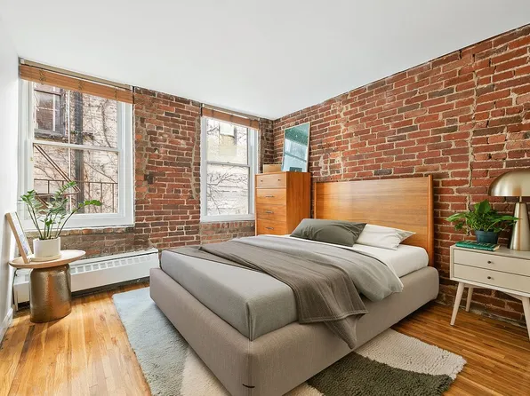 15 Jones St APT 4D, Manhattan, NY 10014