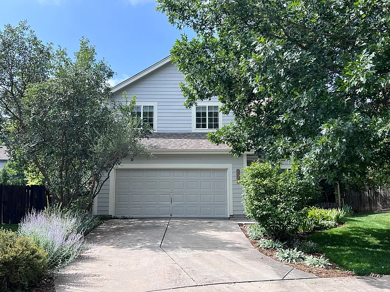 1807 Antero Ct — Photo 2