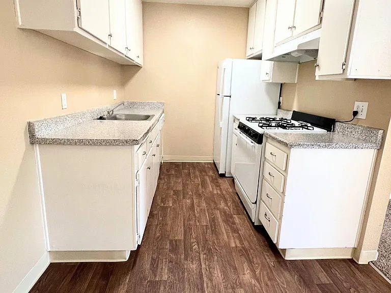Granite Springs — Photo 17