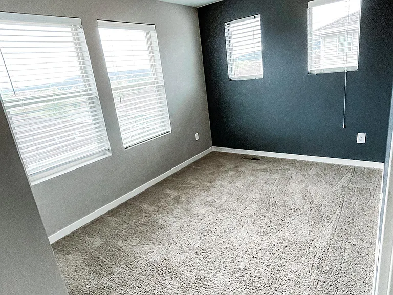 4456 Elegant St — Photo 18