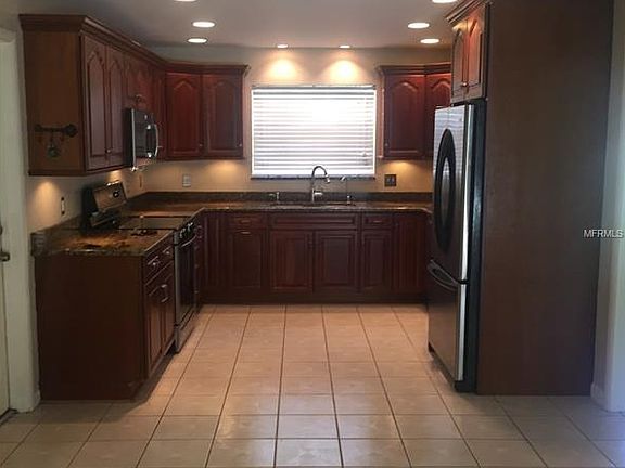 4th image of 4214 Braemar Ave