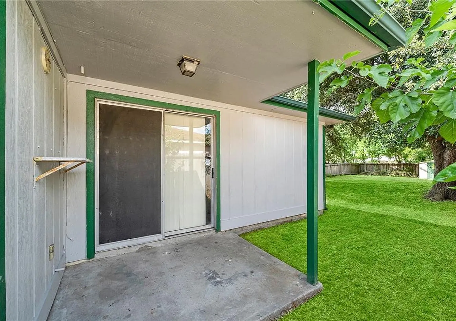 3 bedroom 1.5 bath in Texas City, all appliances included! — Photo 2
