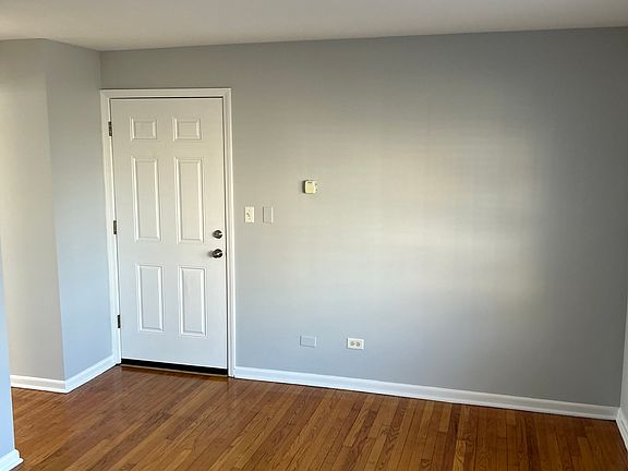 3rd image of 6357 W Addison Ave #1