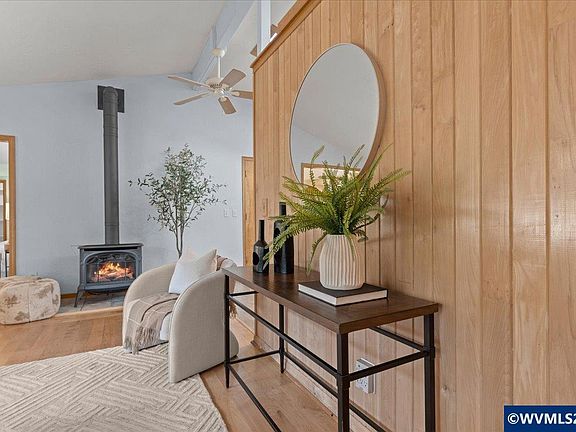 4th image of 6786 Rochester St NE