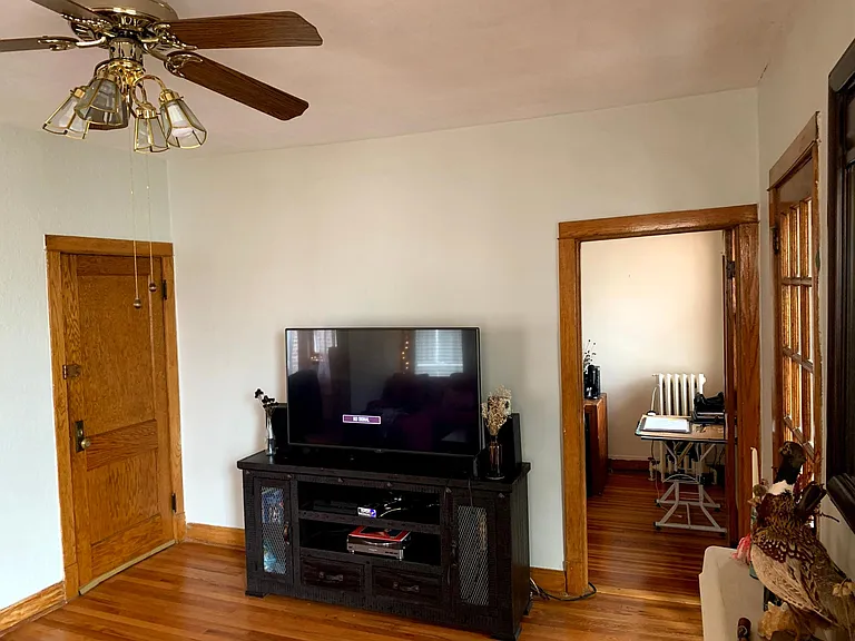 4053 W Waveland Ave #TOP FLOOR — Photo 4