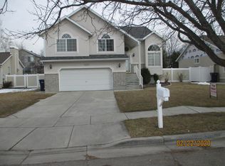 8037 S Nighthawk Dr, Sandy, UT 84094