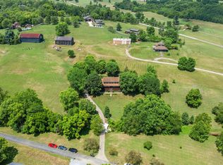 111 Carlsan Spring Dr, Georgetown, KY 40324