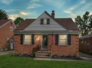 20566 Belvidere Ave, Fairview Park, OH