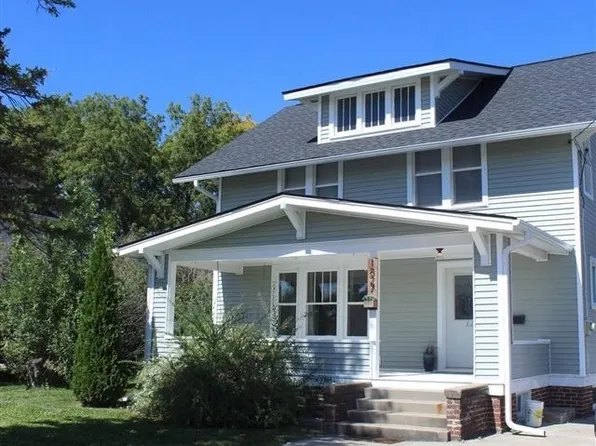 1827 6th Ave, Grinnell, IA 50112