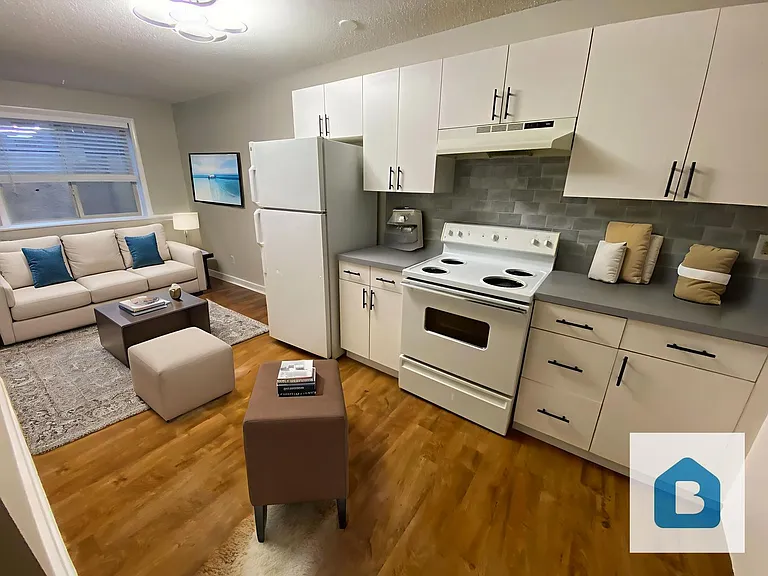 Raintree Apartments — Photo 12