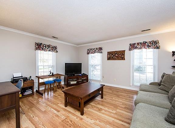 4th image of 4734 Whetstone Ct