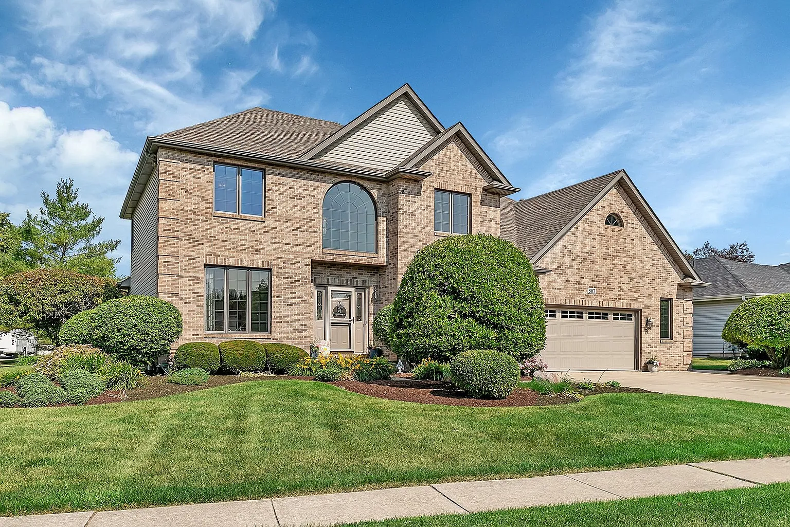 507 Cambridge Ln photo 1