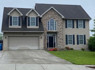 60 View, Carlisle, PA 17013