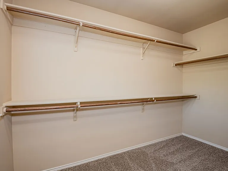 1426 Piedmont Dr — Photo 16