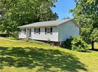 140 Maple Ridge Dr, King, NC 27021