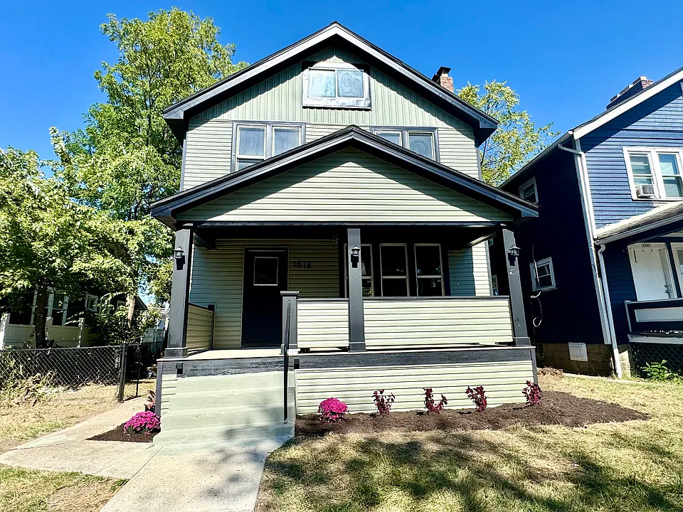 1518 Loretta Ave