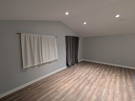 4th image of 2053 NW Elm Ave