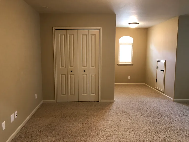 1074 Meek Way — Photo 22