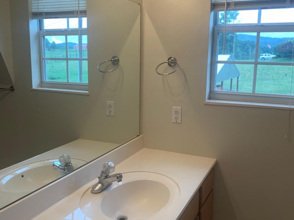341 Marlow Cir, Clinton, TN 37716