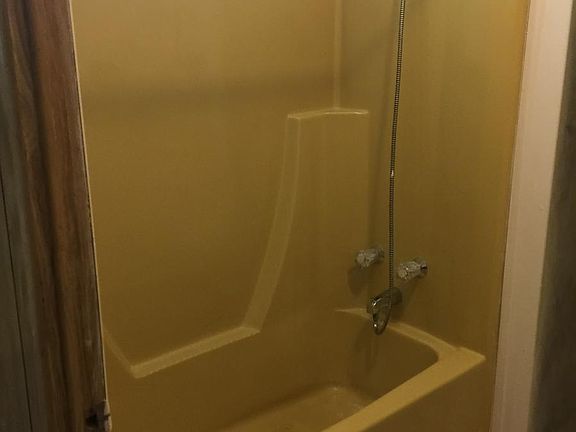 4th image of 33397 Catlin Ave