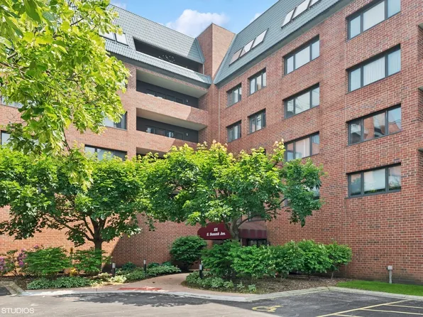 101 Summit Ave Unit 305, Park Ridge, IL 60068