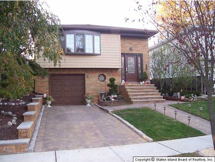 1st image of 649 Ionia Ave