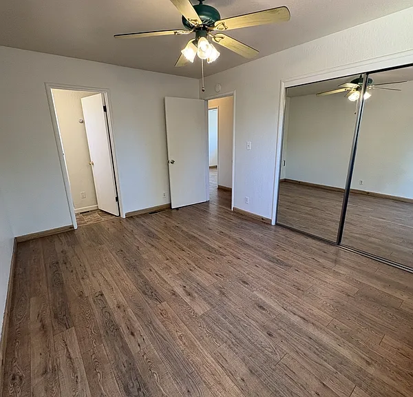 7631 Adrian Dr — Photo 18