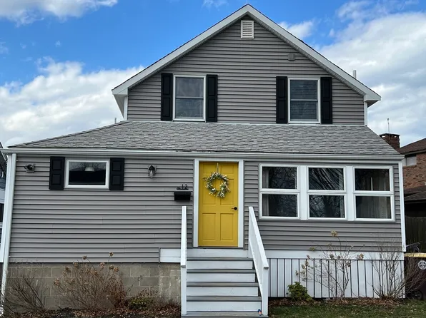 12 Mayflower Ave, Weymouth, MA 02191