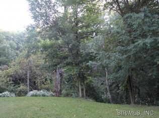 4443 Delta Queen Ln, Godfrey, IL 62035