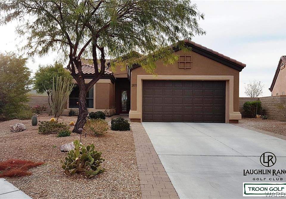 1st image of 2804 Esmerelda Dr