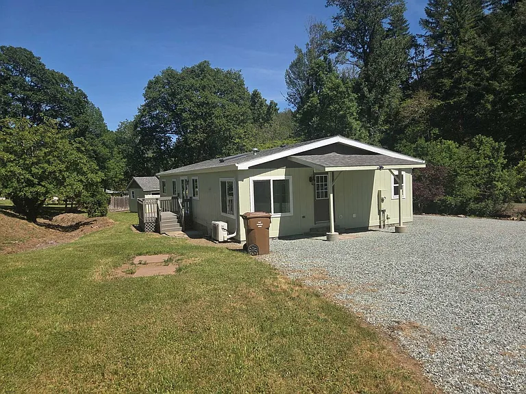 3950 Shoestring Rd — Photo 32