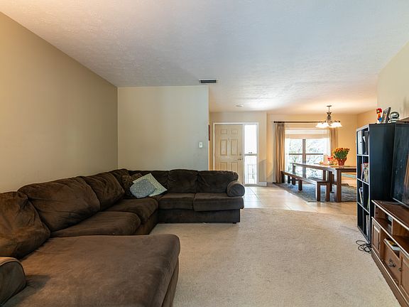 915 Woodleaf Way Tampa-5_11132025