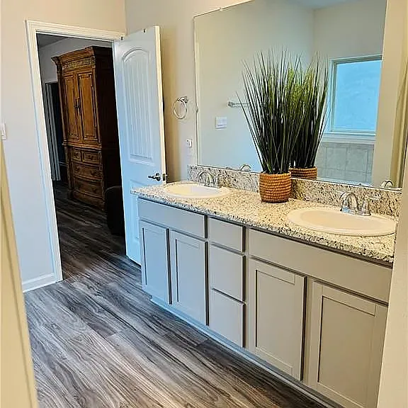112 Oak Landing Ln — Photo 8