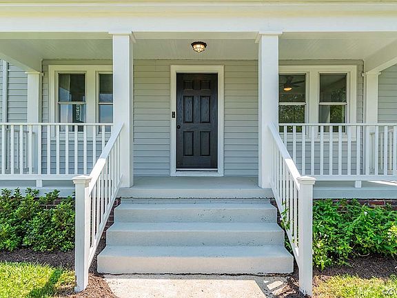 4th image of 17 Masonic Ln