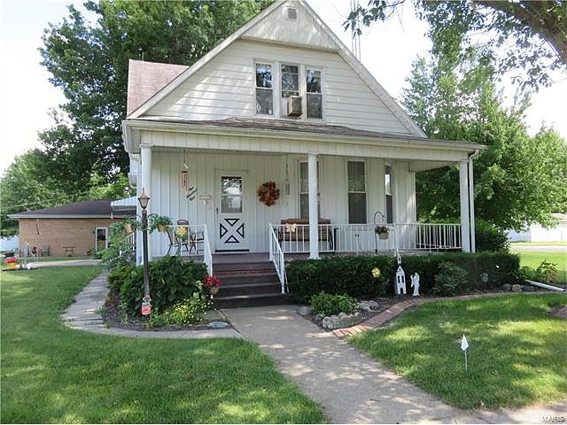 1st image of 109 S McElroy St