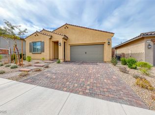 697 Sunray Park St, Henderson, NV 89011