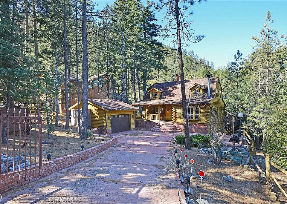 1st image of 1217 Azalea Dr