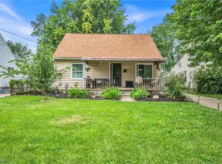 926 Warwick Dr, Sheffield Lake, OH 44054