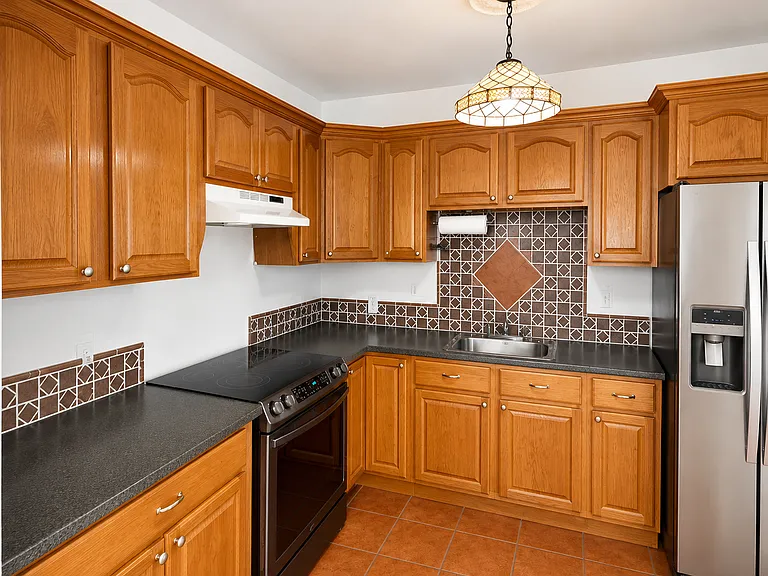 12 Kendall Ave #3 — Photo 2