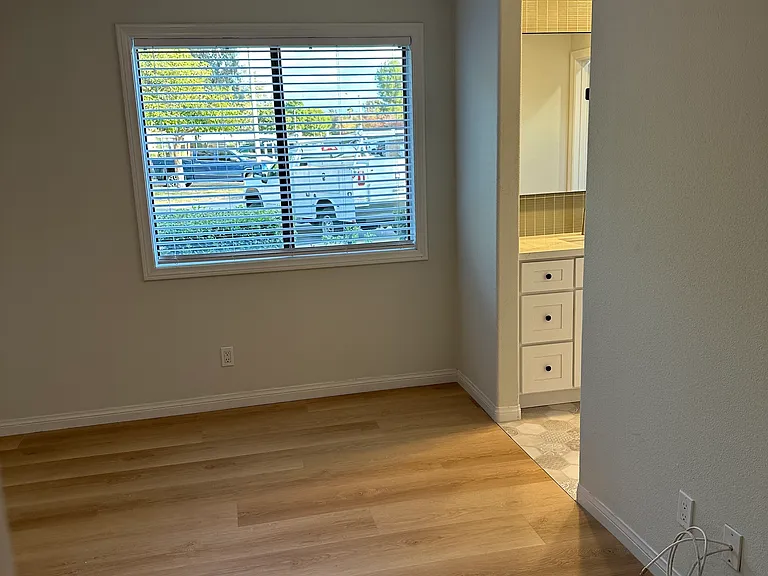 19032 Rockwood Dr #5 — Photo 15