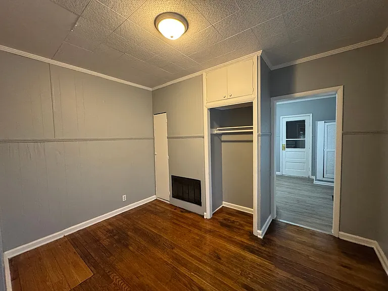 1354 N Olney St — Photo 8