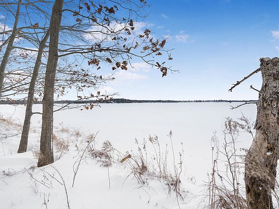 5th image of 10591 Lake Dr