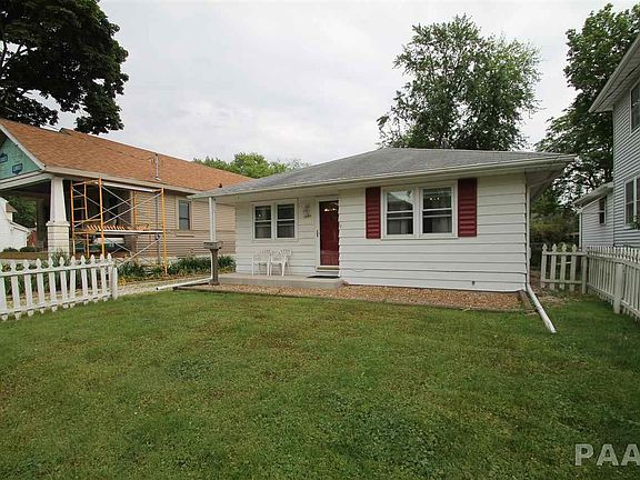 2nd image of 2206 W Barker Ave